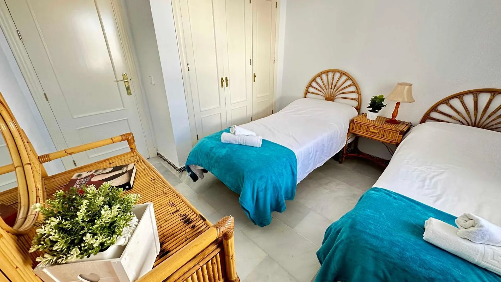Apartamentos Costa Sancti Petri Chiclana de la Frontera 0*,